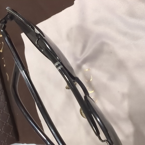 Gucci Aviator Sunglasses - Picture 7 of 7